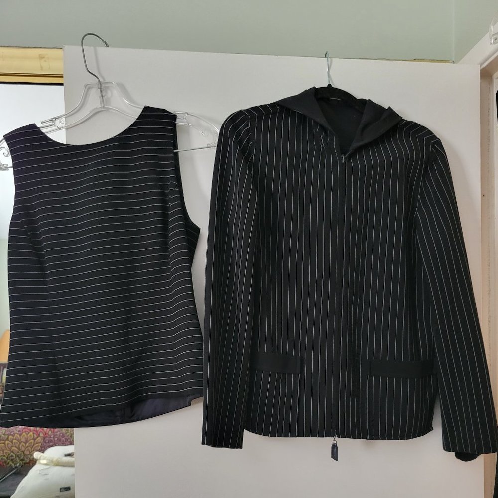 Carlisle Black Pinstripe Pant Suit Size 4